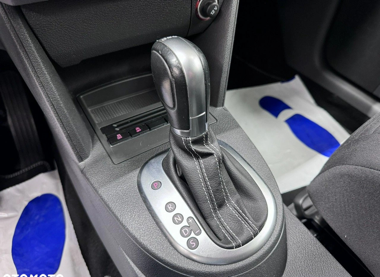 Volkswagen Touran cena 42900 przebieg: 193000, rok produkcji 2015 z Zwierzyniec małe 562